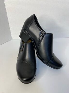 Clarks leather Emilie Warren booties
